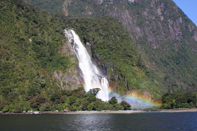 milford soun falls and rainbow.jpg