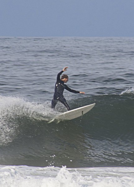 surfer1.jpg